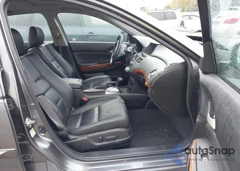 2011 Honda Accord 3.5 Ex-L from USA, damaged, VIN 1HGCP3F81BA024670